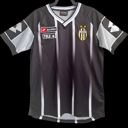 Juventus 2000-2001 Training Kit